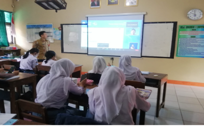 WEBINAR GERAKAN NASIONAL LITERASI DIGITAL 2023
